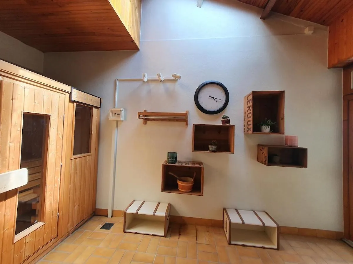 Appartement 220M2 15P Avec Sauna, Hyper Center Luchon Bagnères-de-Luchon Francia